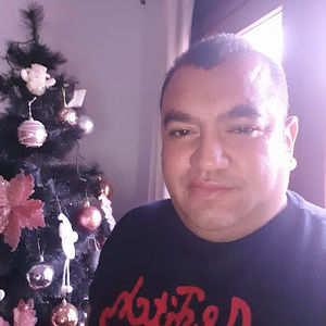 Meet your Posher, Efren